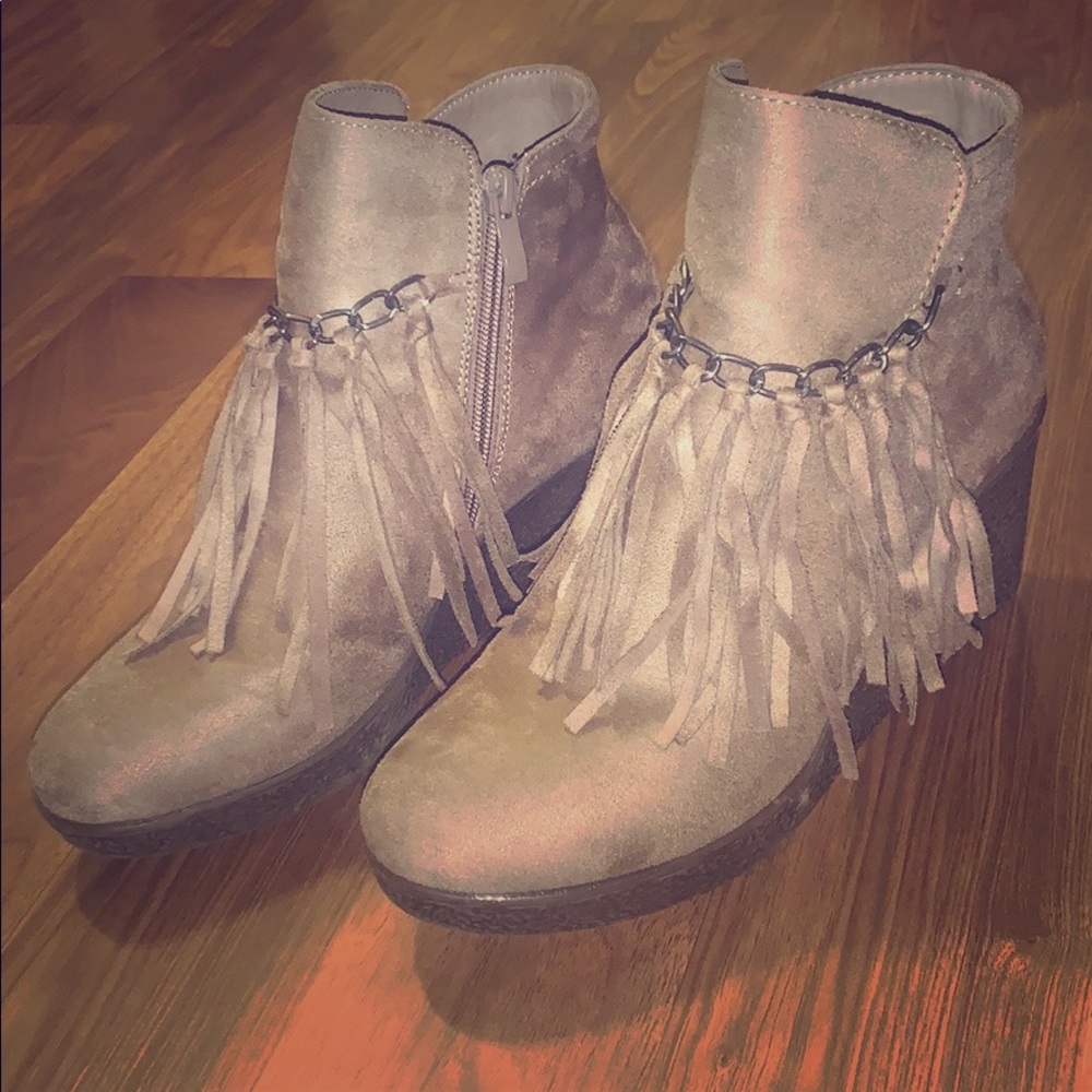 Ankle boots